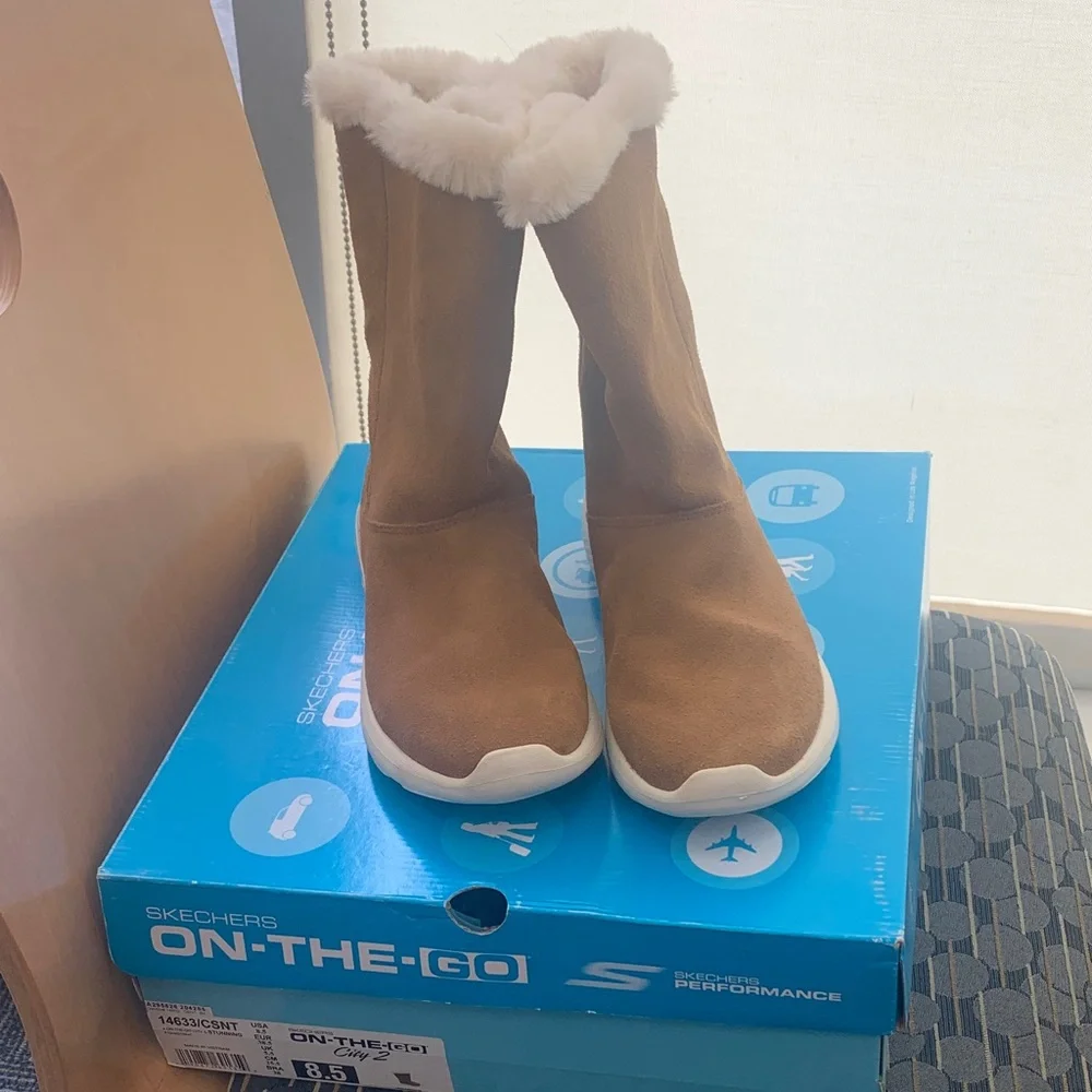 Skechers Tan Faux-Shearling Mid-Calf Winter Boots